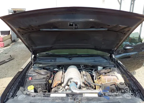 2008 Dodge Challenger Srt8 z USA, uszkodzony, nr VIN 2B3LJ74WX8H290046